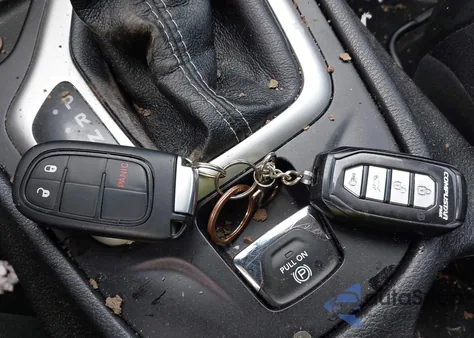 2018 Jeep Cherokee Latitude Plus Fwd из США, поврежденный, VIN 1C4PJLLB5JD510090